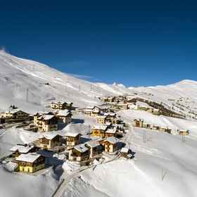 Room 1 Lina in Livigno With 2 Bedrooms and 2 Bathrooms, Chiesa in Valmalenco Hotels