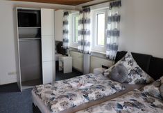 Others 2 Pension Agathe