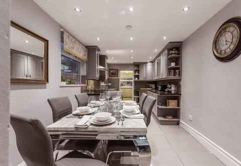 Lainnya Immaculate Beautiful House in North Central London