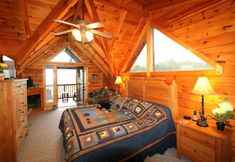 Khác 2 A Stone's Throw