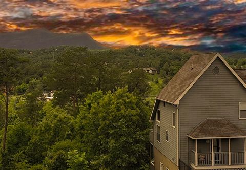 Others Amazing Sunsets