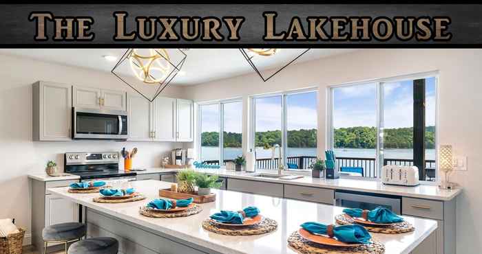 Lainnya Luxury Lakehouse