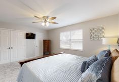 기타 2 Rotties' Retreat