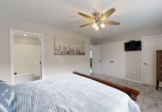 기타 7 Rotties' Retreat