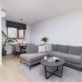 Imej utama 1 Cracow Lux Apartment by Renters Prestige, Krakow Bus Station Czyżyny Hotels