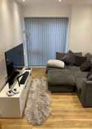 Room 1BD Lovely & High End Apartment London