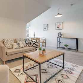 Primary image 1 อพาร์ทเม้นท์ห้องนอนแต่งสวยที่ ตันบริดจ์ เวลล์ส, โรงแรม & ที่พัก ทอนบริดจ์แอนด์มอลลิงดิสตริกต์