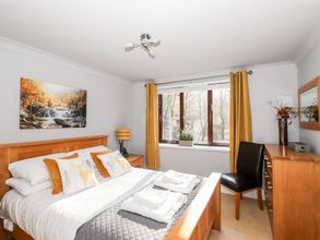 Others 4 Spring Cottage