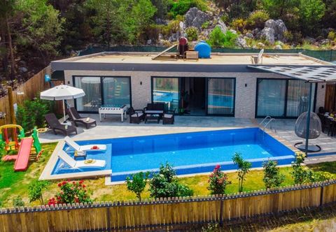 Lainnya Luxury Villa With Jacuzzi in Kas