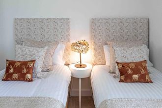 Others 4 Spacious 2 Bedroom Modern Apartment in Inverness