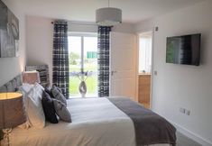 Others 2 Spacious 2 Bedroom Modern Apartment in Inverness