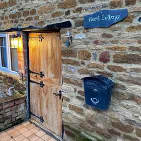 Primary image 1 2 Bedroom Holcot Cottage, Hotel Northamptonshire