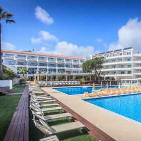 ห้องพัก 1 Aqualuz Lagos One Bedroom Apartment Pool View, 航海家亨利雕像 酒店