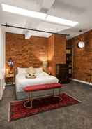 Bilik StayCentral - Heritage Warehouse Retreat