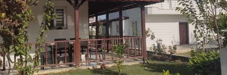 Lainnya Dreamy Villa With Shared Pool and Garden in Hatay