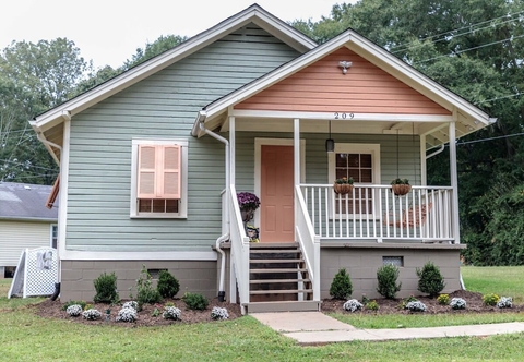 Khác Clemson Memorabilia House