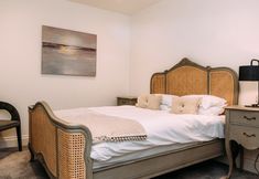 อื่นๆ 5 The Coachmen