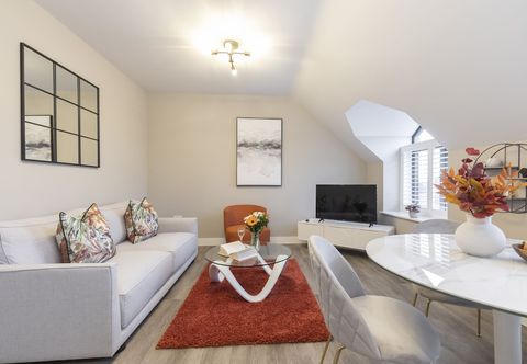 Lain-lain Elliot Oliver - Stylish Loft Style 2 Bedroom Apartment With Parking