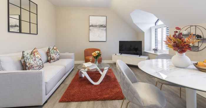 Others Elliot Oliver - Stylish Loft Style 2 Bedroom Apartment With Parking