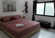 Others 2 Private Pool With Jacuzzi & Kids Pool @ Royal Park