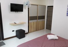 Others 3 Private Pool With Jacuzzi & Kids Pool @ Royal Park