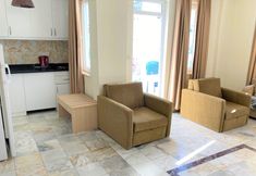 Others 7 Popular 1 bed Apart Home in Central Side With Many on Site Amenities Facilities