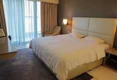 기타 3 Fully Furnished 3 Bedroom in Paramount Prime Location Spacious Layout