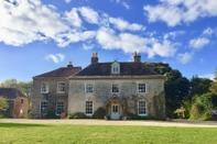 Others Manor House Moreton - Entire Holiday Home