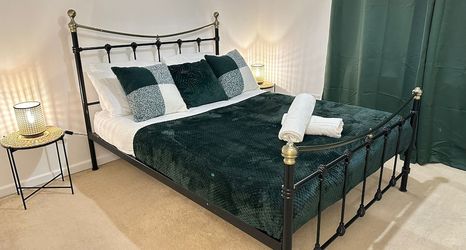 Others 2 Entire Beautiful 2 Bedroom House With Free Parking Manchester