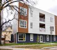 Lainnya 5 Gorgeous Modern 2BD Condo Heart of Wpg Location