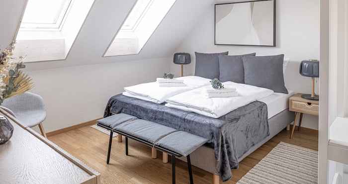 Others E-64 Duplex-3BDR apartment with Sky roof-Zurich West