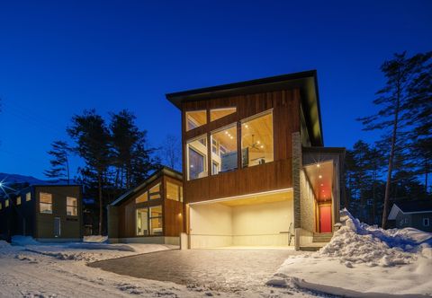 Lain-lain The Moo by The Hakuba Collection