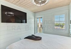 Others 7 226 South Fletcher 3rd Floor 3 Bedroom Home by RedAwning