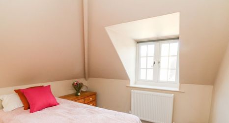 Lain-lain 2 Westholme Lodge