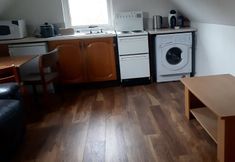 Khác 2 1 Bed Flat - Sleeps 4 - Garden - Parking - Wifi