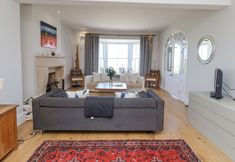 Others 7 The Lookout