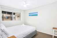 Others Bright 2 Bedroom Apartment in Burleigh Beach