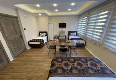 Others 3 Mermer Apart