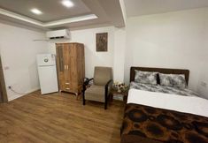 Others 7 Mermer Apart