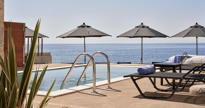 Lain-lain Beachfront Alassa Villas w Private Pools Complex