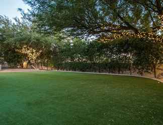 อื่นๆ 2 Stunning Private & Modern N. Scottsdale Estate!