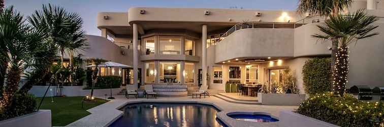 Others Stunning Private & Modern N. Scottsdale Estate!