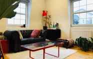 Others 7 Stylish and Light 2 Bedroom Flat in Bethnal Green