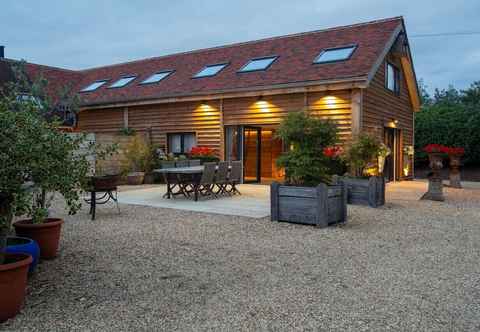 Others Owl Barn in Oxford With 5 Bedrooms and 5 Bathrooms