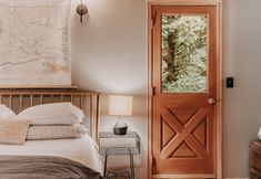 Others 3 81sl - Hot Tub - Wifi - Pets Ok 2 Bedroom Cabin by Redawning