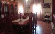 อื่นๆ 3 Stunning House in Mirandela Ideal for 10 People