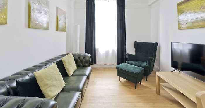 อื่นๆ Delightful Apartment in the Heart of Westminster by Underthedoormat