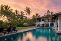 Lainnya Lovely Lakeside Villa With Large Pool Poolside Dining