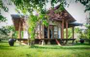 Lainnya 7 Phenominal Beach Villa Set In 20 Acres With Floodlit Tennis Court