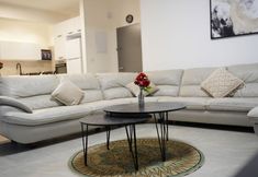 Others 4 JLM Suites Tower Lincoln  Prime Location